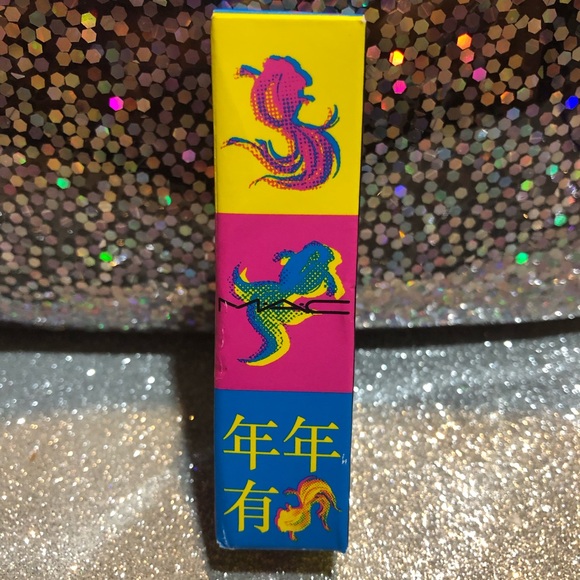 BNIB! Limited Edition MAC Powder Kiss Lipstick in LUCK BE A LADY 🍀🐲 - Picture 3 of 7